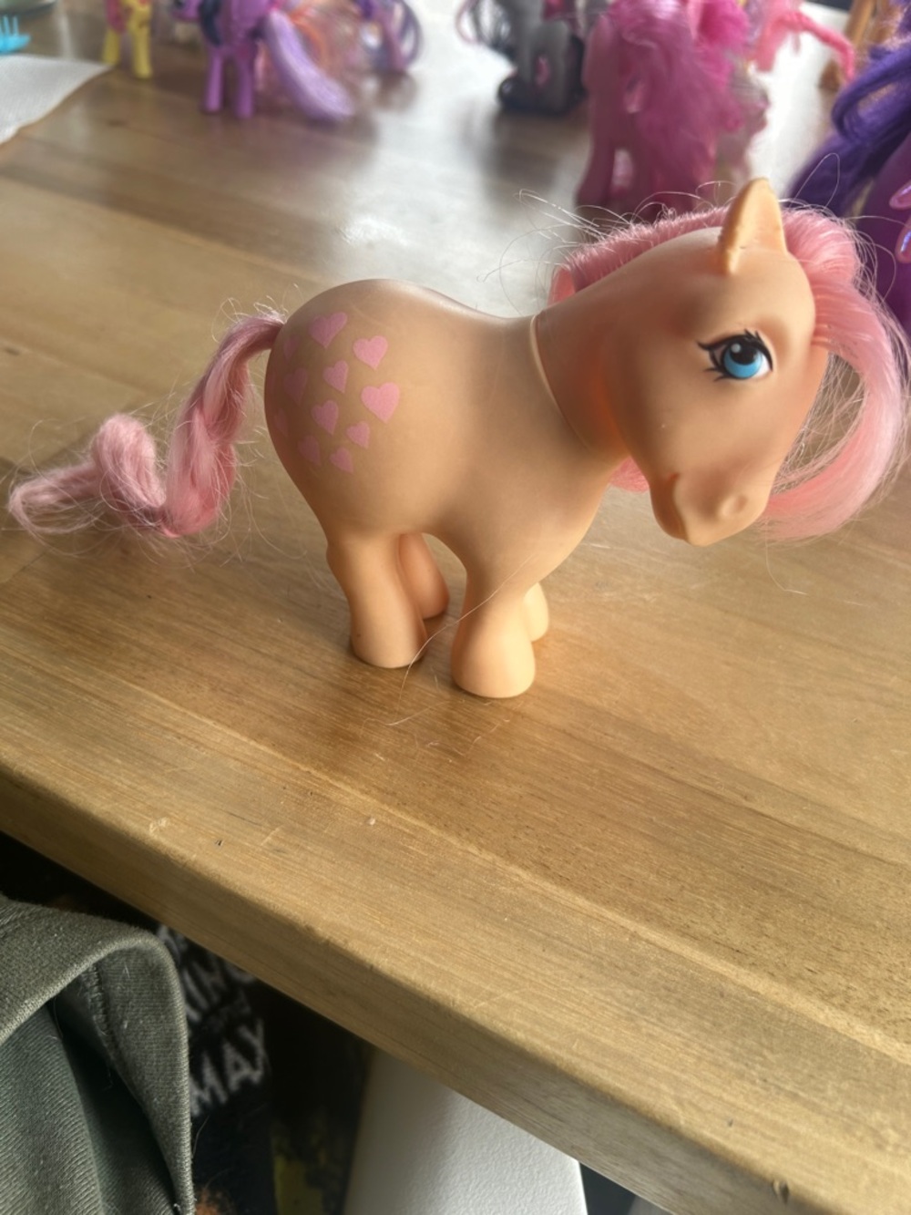 Ensemble de jeu vintage 1982 My Little Pony G1 Peachy (CF) poneys coeurs roses M